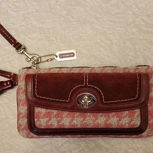Vintage Coach Herringbone Tweed/Suede/Leather Wristlet